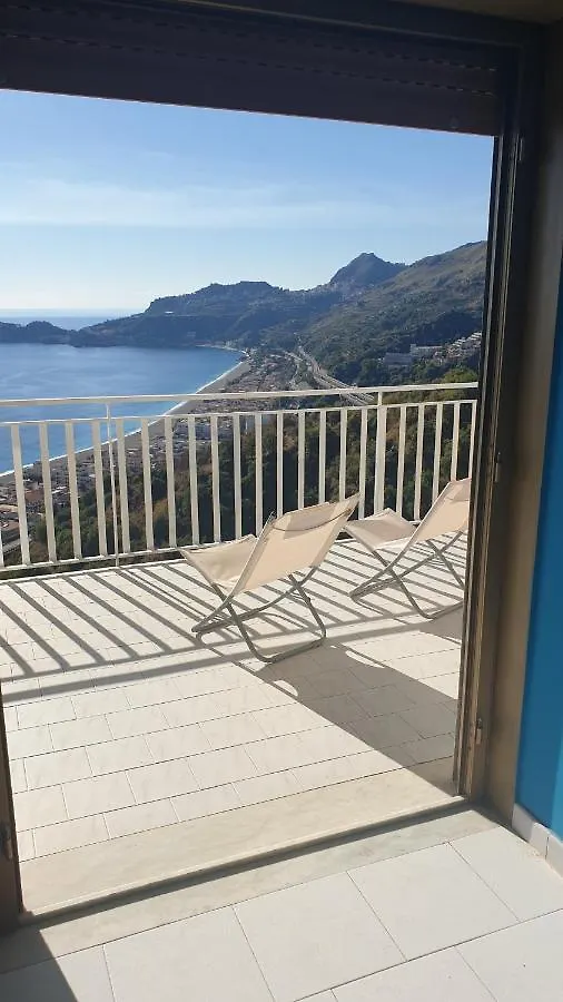 Appartamento Casa Vacanze Mamma Angela Letojanni Italia