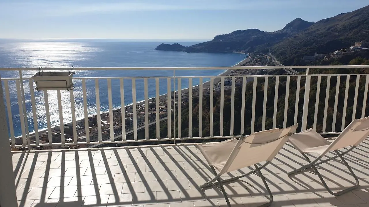 Appartamento Casa Vacanze Mamma Angela Letojanni