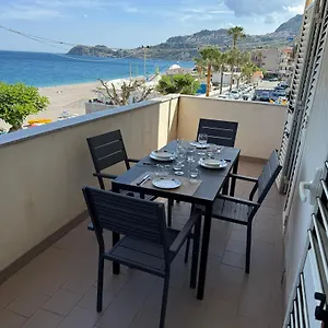 Appartamento Family House Taormina, Letojanni